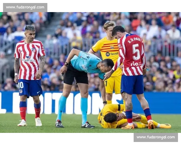 皇马巴萨西甲对决历史回顾 球迷热议经典战役与未来展望